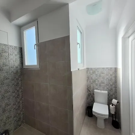 Ema's Vintage Spacious 2 Bedroom With Mountain View * Brasov